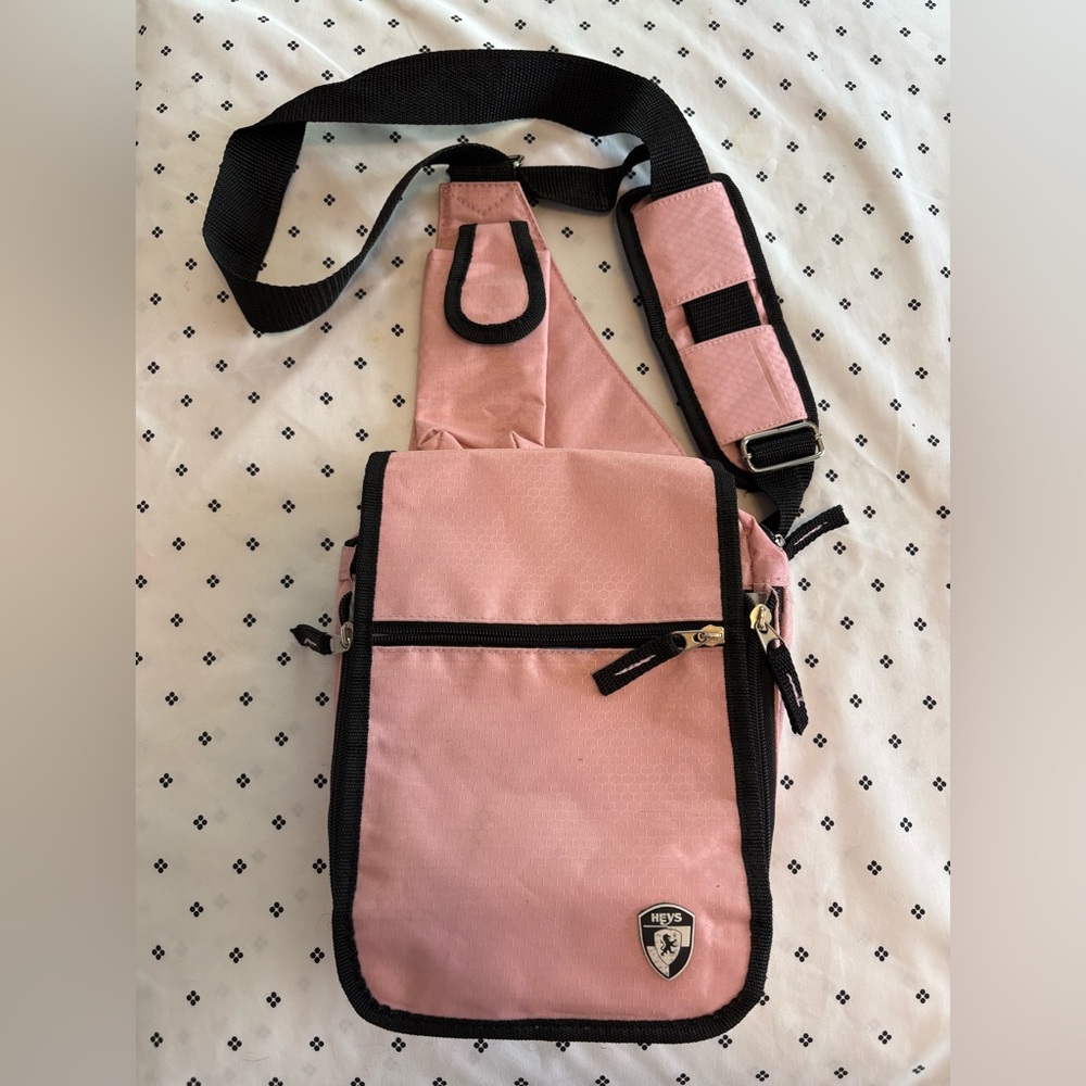 Heys travel bag in pink